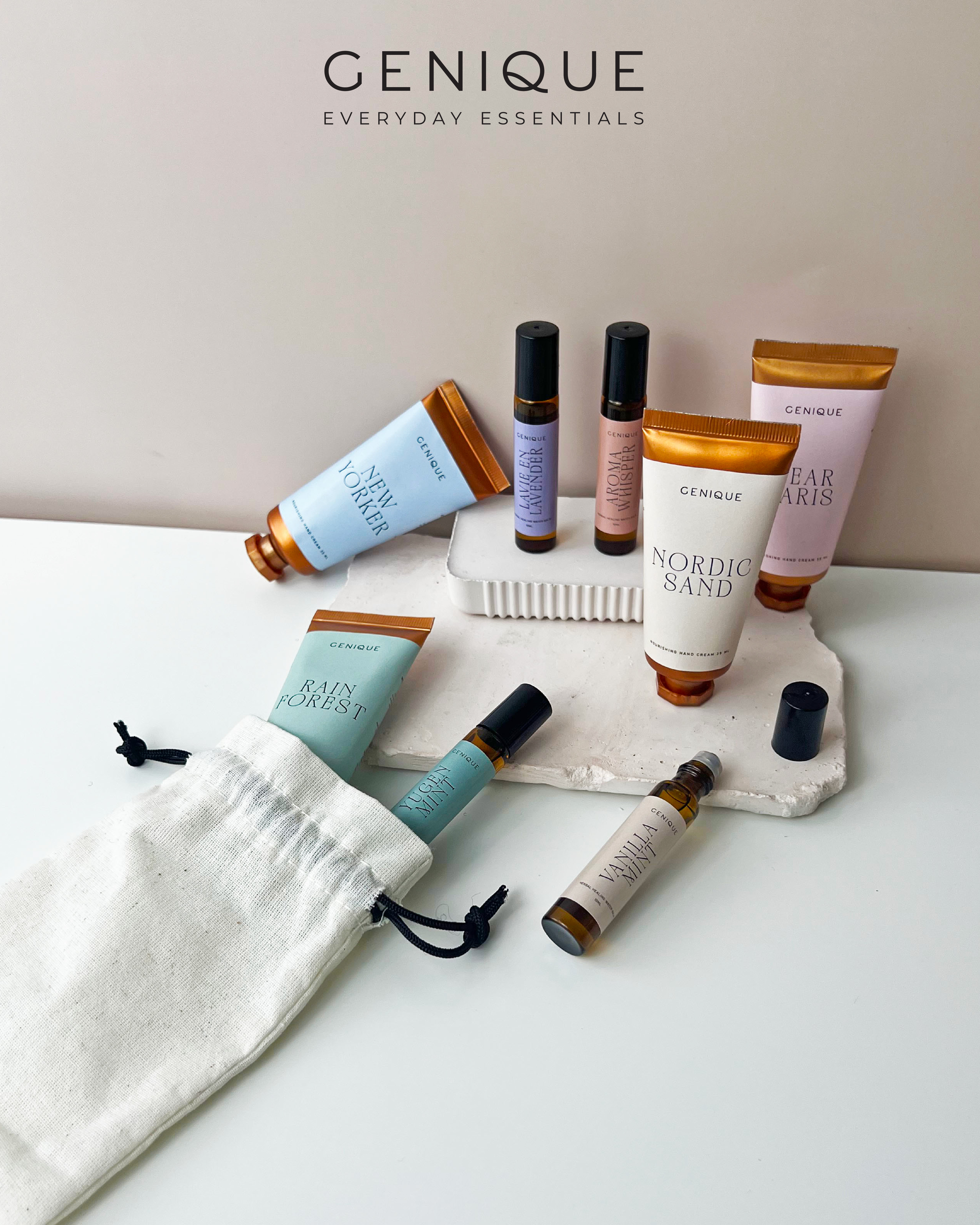 Genique พรีเมี่ยมเซท Giftset Happy Heal พิมเสนน้ำ + Hand cream ในถุงผ้า