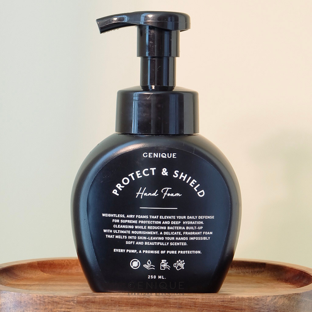 Genique : Moisturizing Handfoam for Protect & Shield