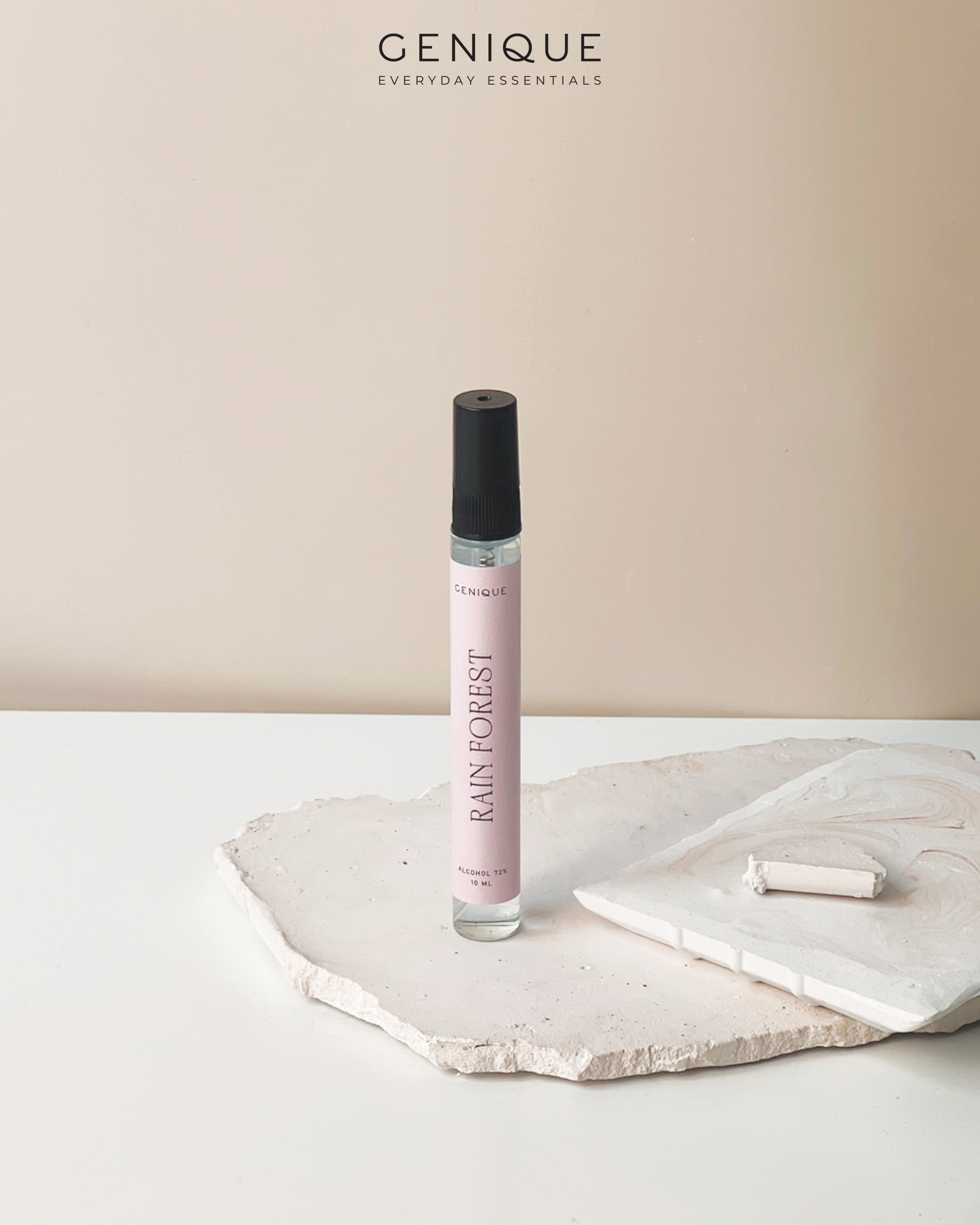 Genique spray alcohol สเปรย์แอลกอฮอล์ แบบหลอด | Rain Forest สีชมพู